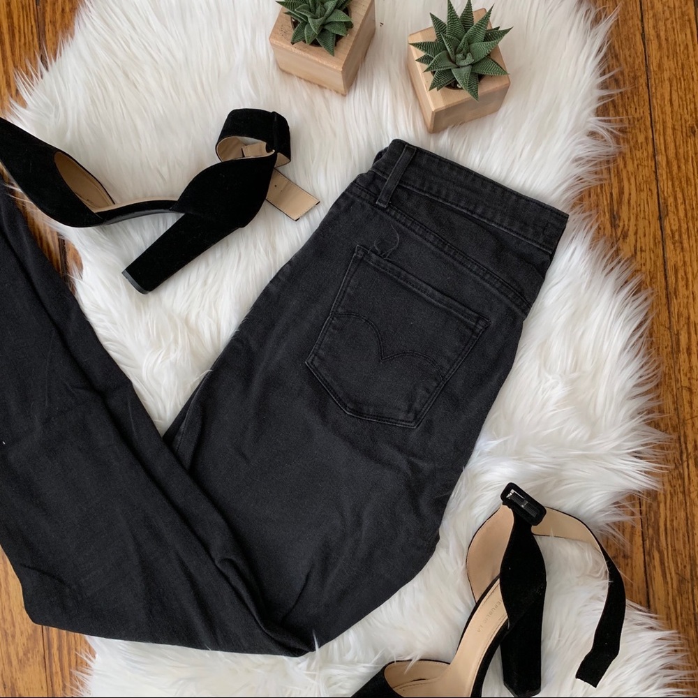 Levi’s High Rise Skinny Jean